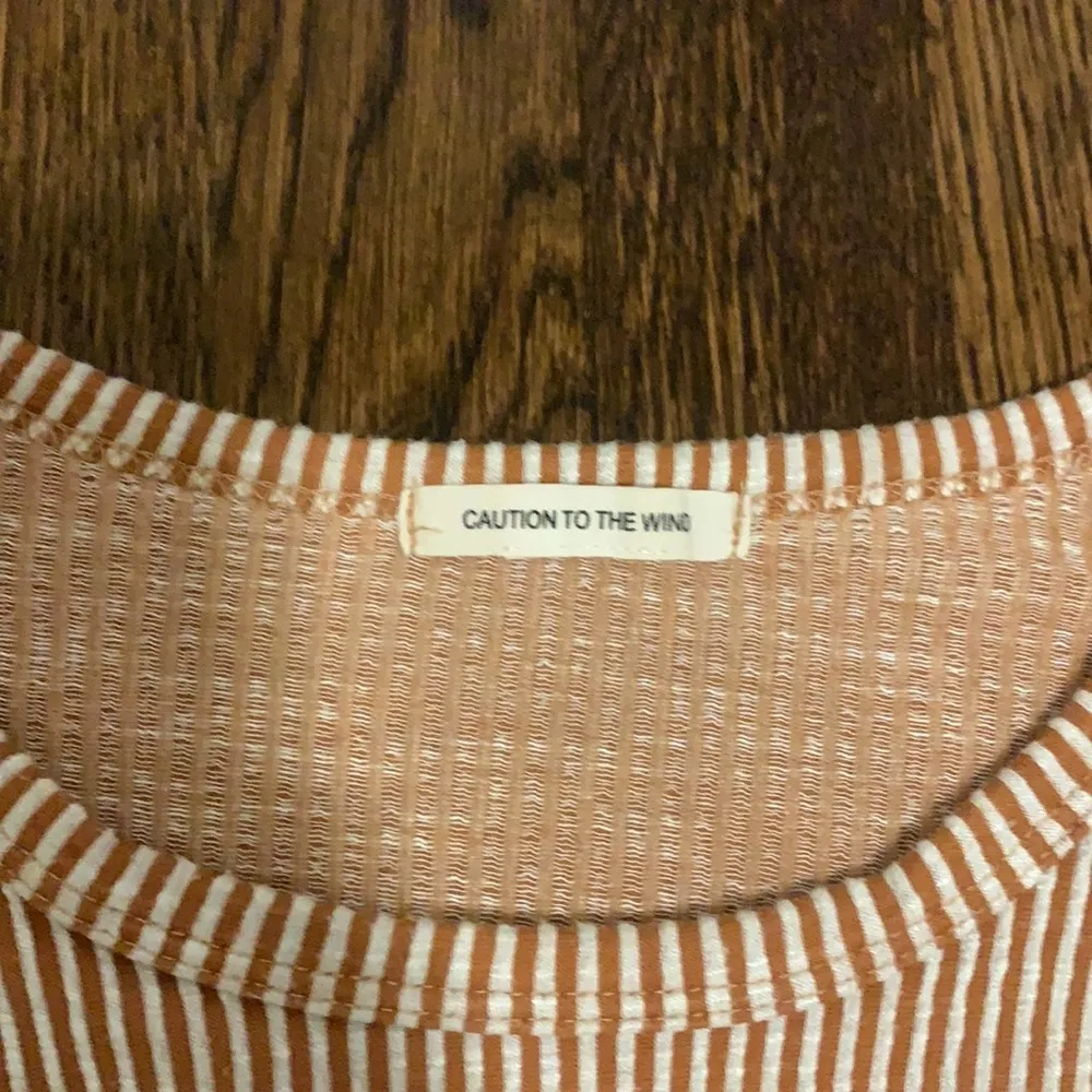 Caution to the wind Long sleeve - Size small - Image 3