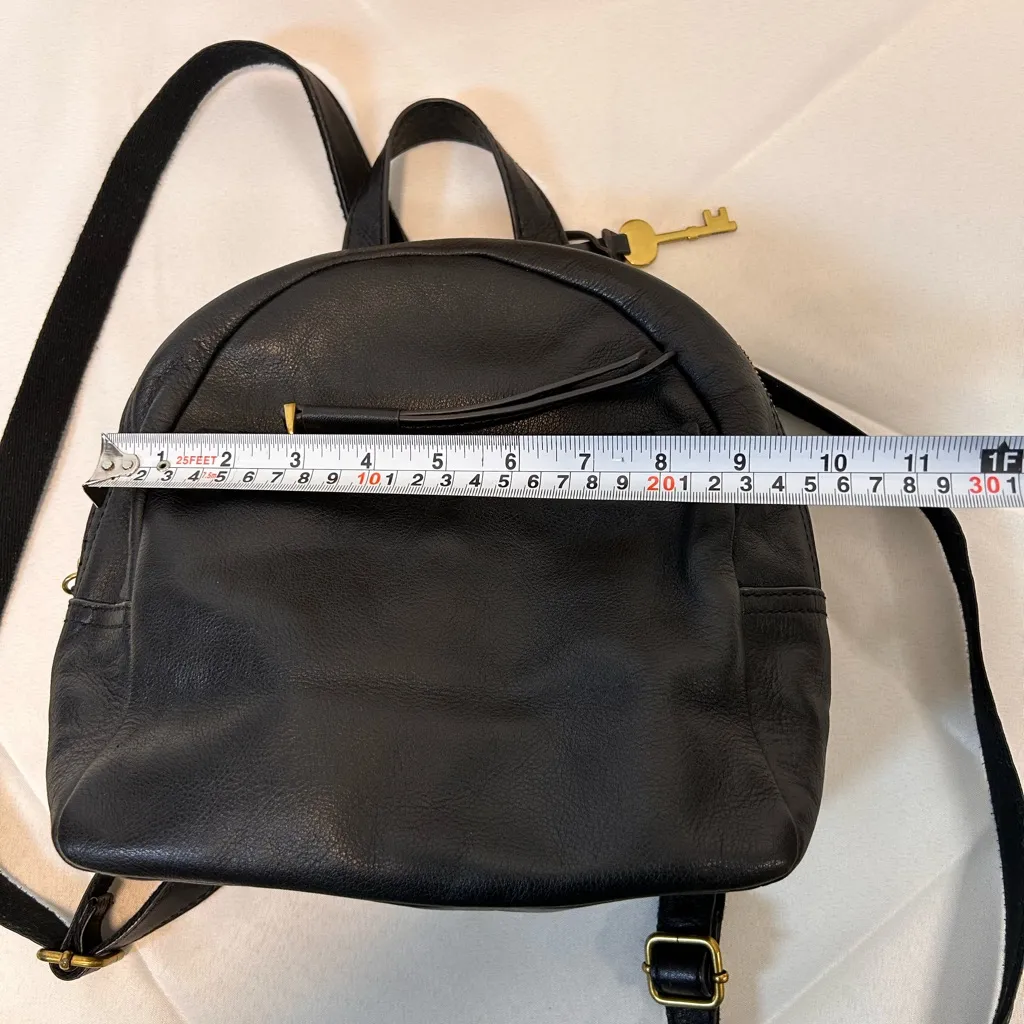 Fossil Megan Small Black Leather Backpack Adjustable Straps Brass Tone Key Charm - Image 6