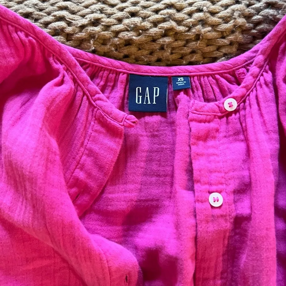 Gap Hot Pink Button Down - Image 3