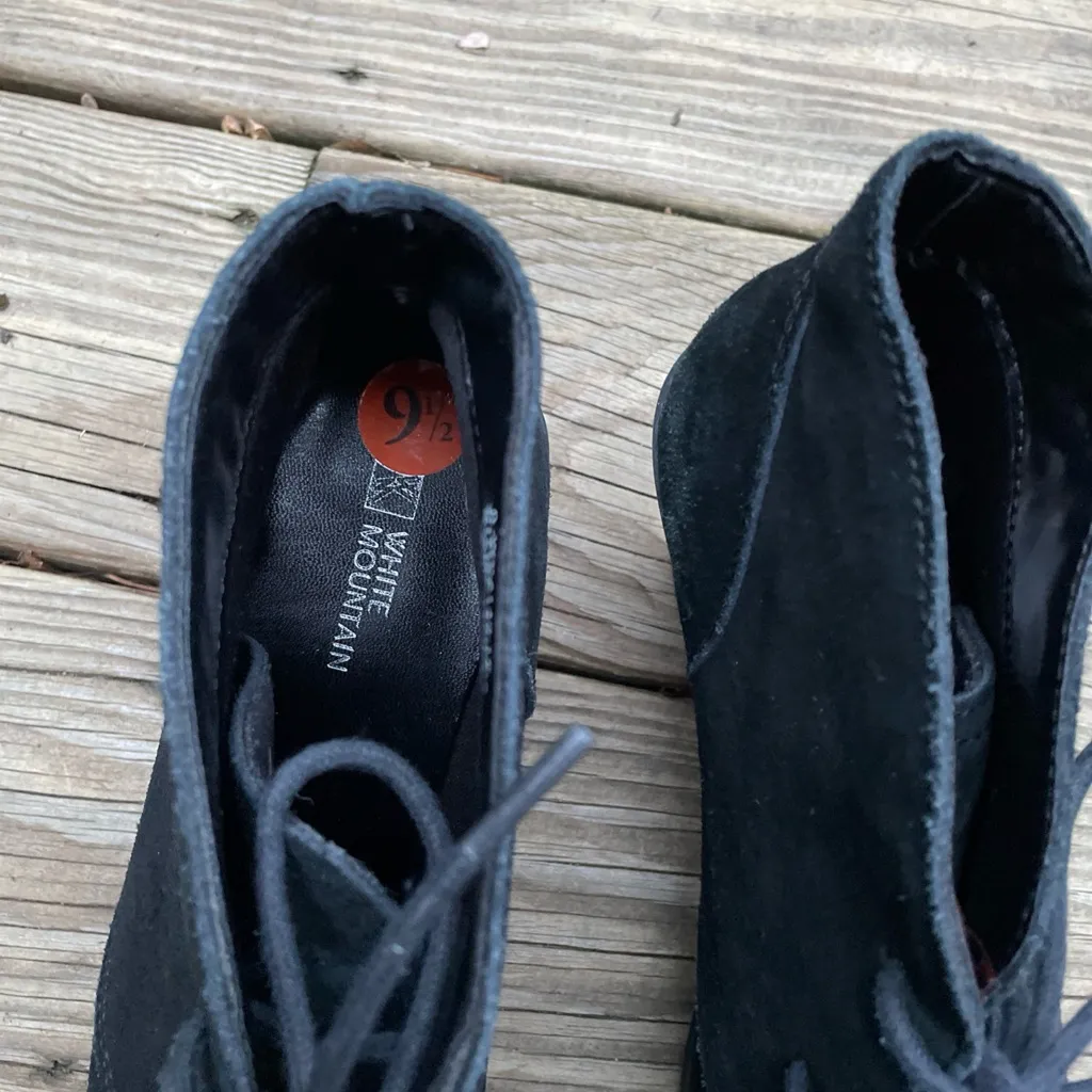 White Mountain Black Suede Wedge Boots size 9.5 - Image 7