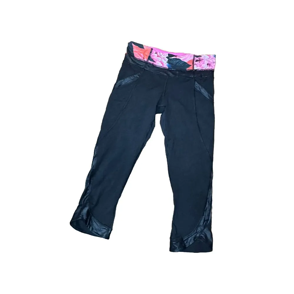Lululemon Size‎ 4 Pink Floral Band Leggings 19" Crop - Image 3