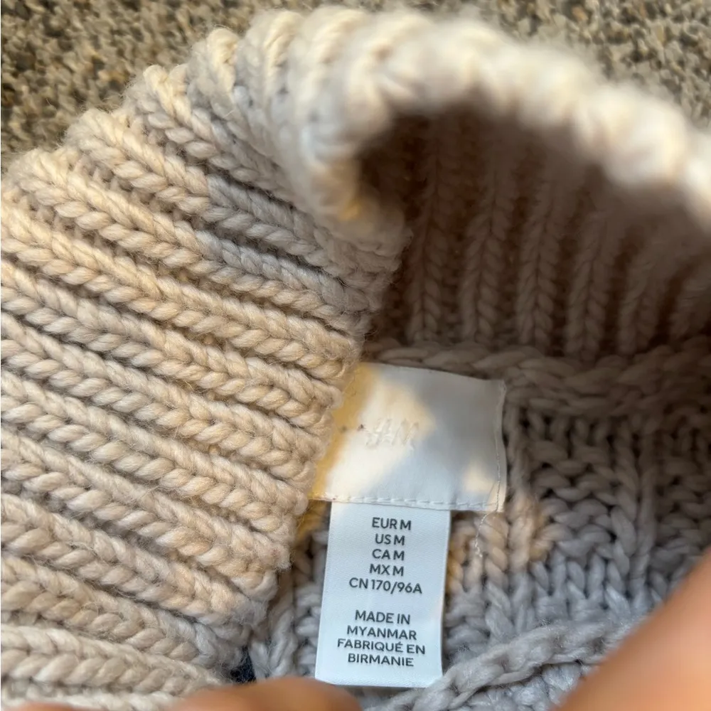 H&M Chunky Knit Sweater - Image 2