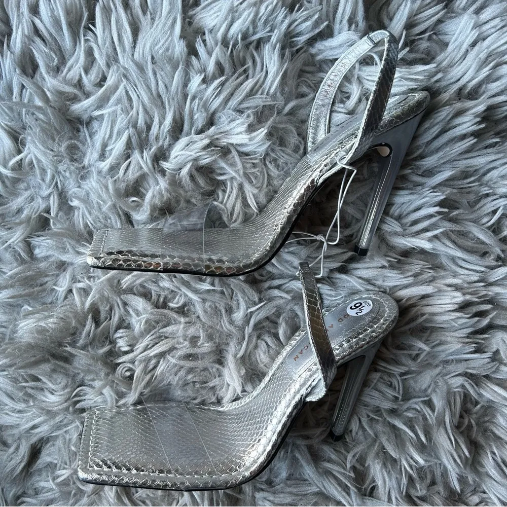 Good American silver square toe high heel sandals women's shoe size 9.5 - Image 7
