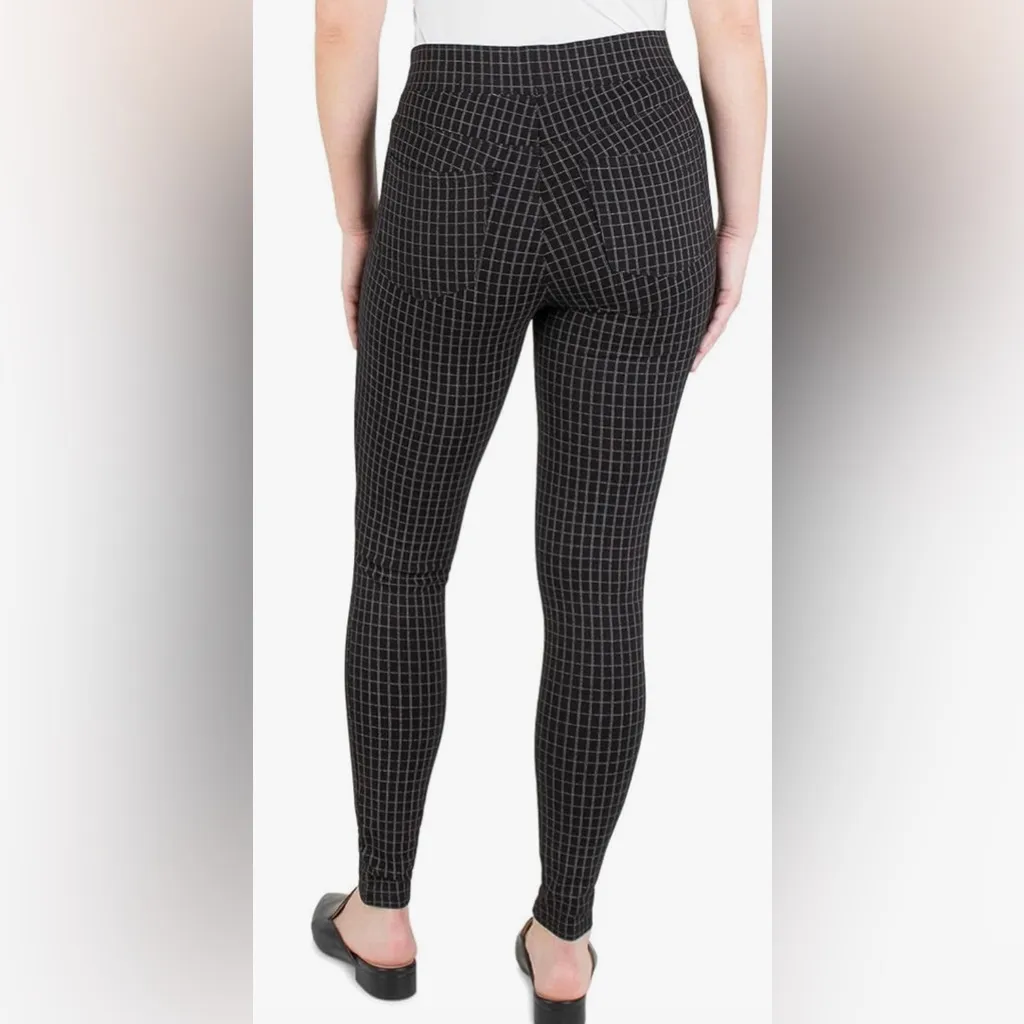 NWT Seven7 pull on pointe pant - Image 3