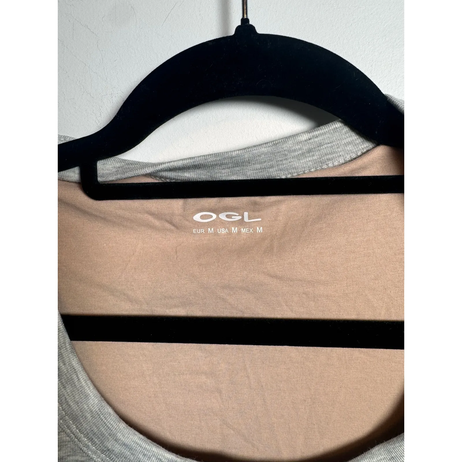 Brand New OGL Women's Size Medium Gray Sleeveless Knit Midi Dress Viscose Blend - Image 6