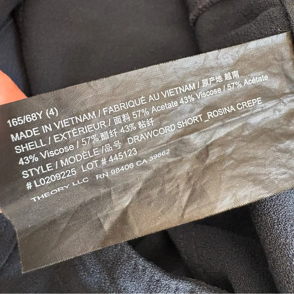 Theory  drawcord short Rosina crepe navy size 4 - Image 5