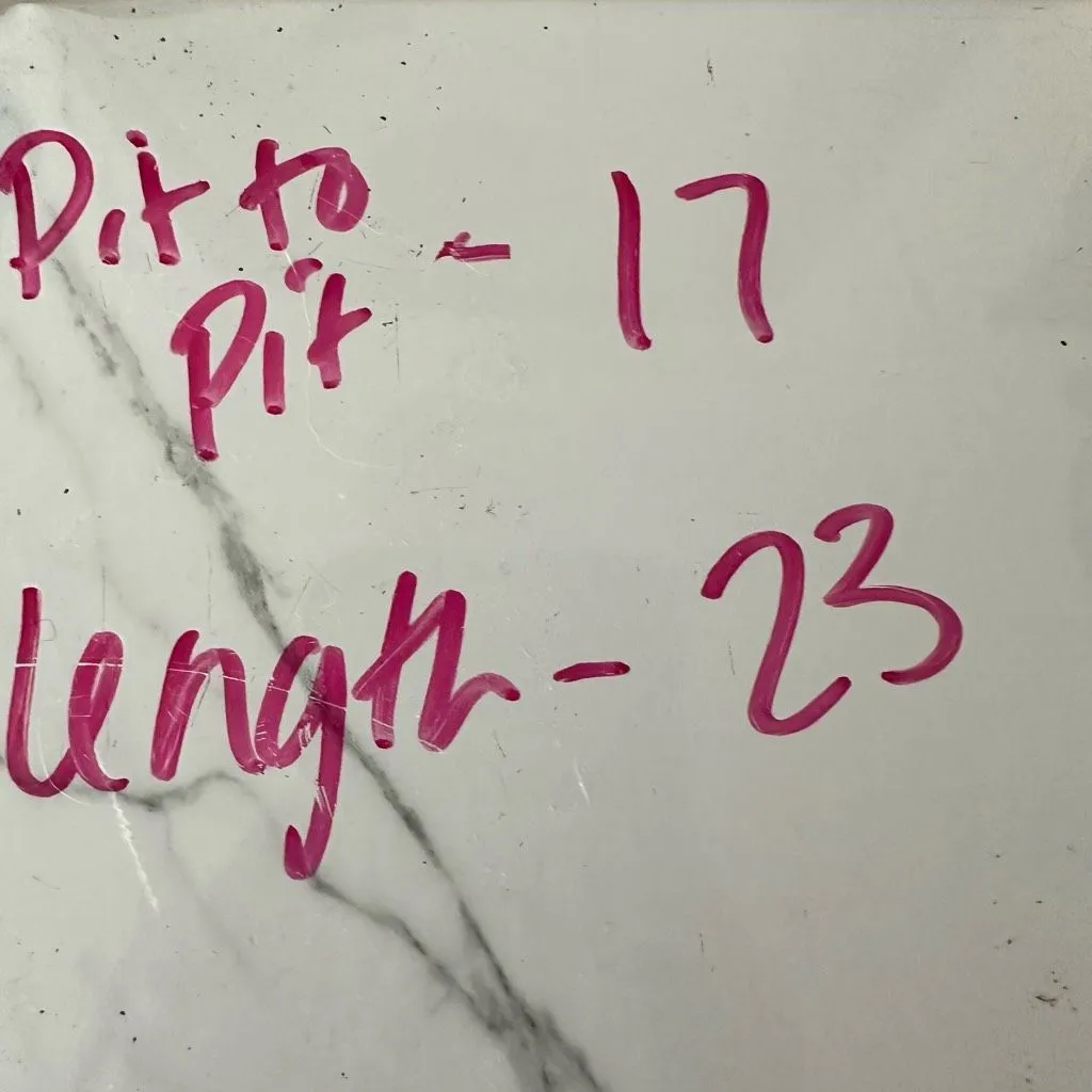 Lilly Pulitzer Women’s Extra Small UPF 50+ Skipper Pullover Sweatshirt - Image 7