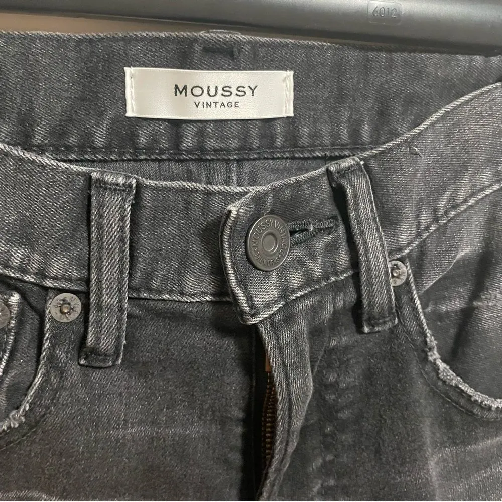 MOUSSY VINTAGE Velma Distressed Skinny Jeans
In FADED BLACK SIZE 24 - Image 10
