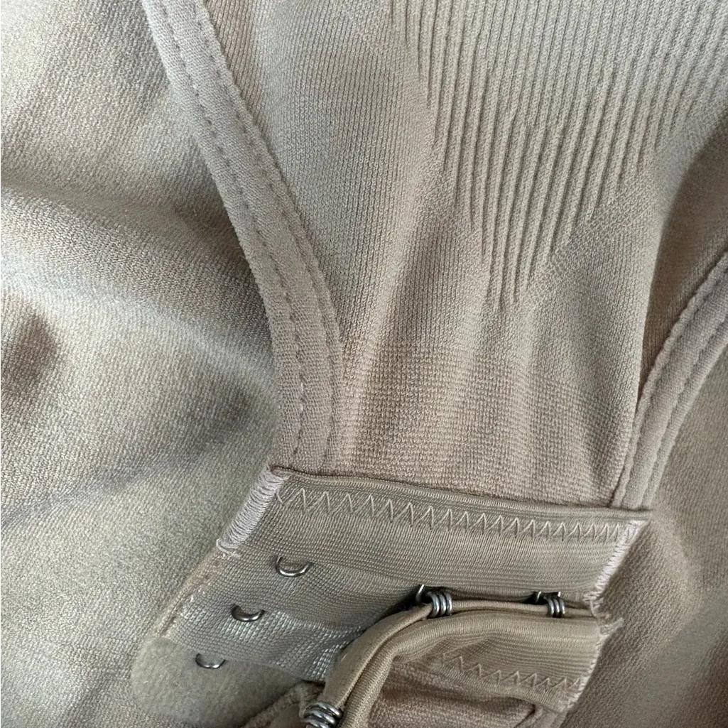 Warner’s Nude Open - Image 5