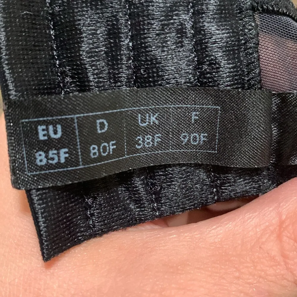 Magie Italiane woman sheer silver leaf detail size 34 F Black - Image 8