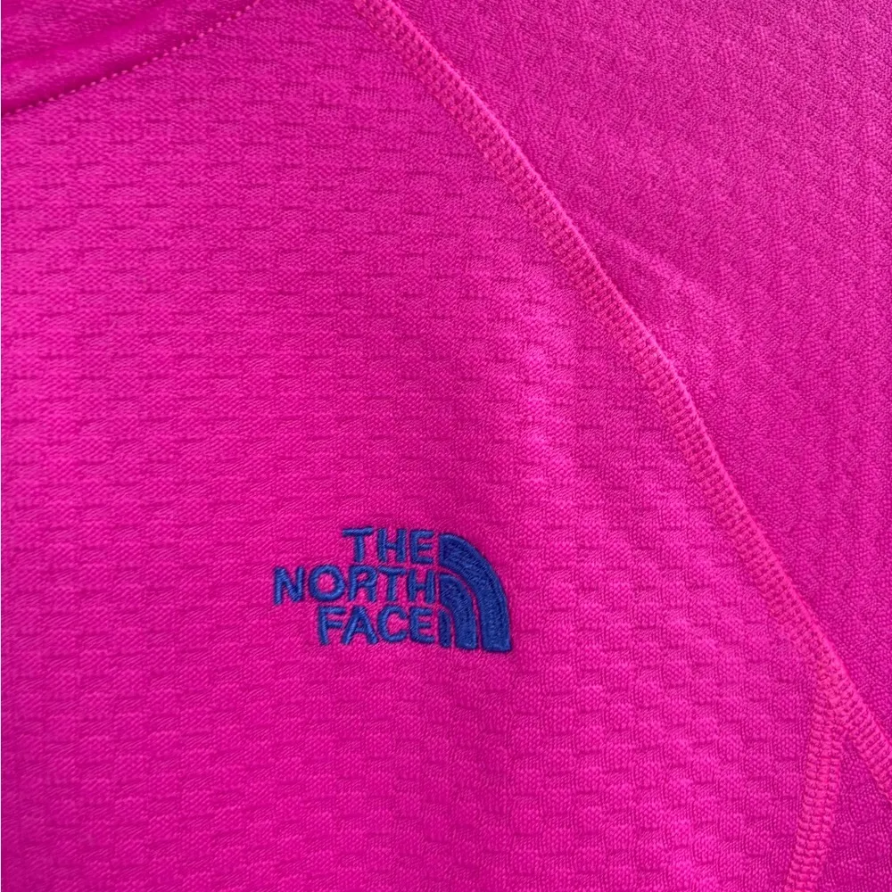 The North Face Magenta Pink Quarter Zip Long Sleeve Top size medium - Image 5