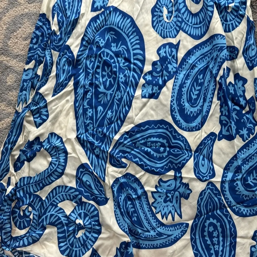 Verge Girl VRG GRL Satin Halter Maxi Dress Paisley White Blue 6 - Image 3