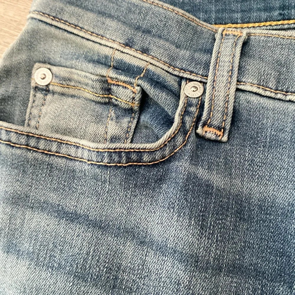 For All Mankind Josefina in Broken Twill
Vanity Sz 27 - Image 11