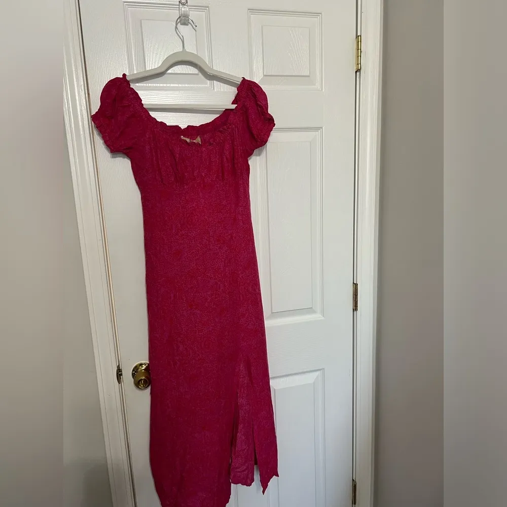 Natalie Martin Charlotte Midi Dress in Shangri La Print Raspberry - Image 7