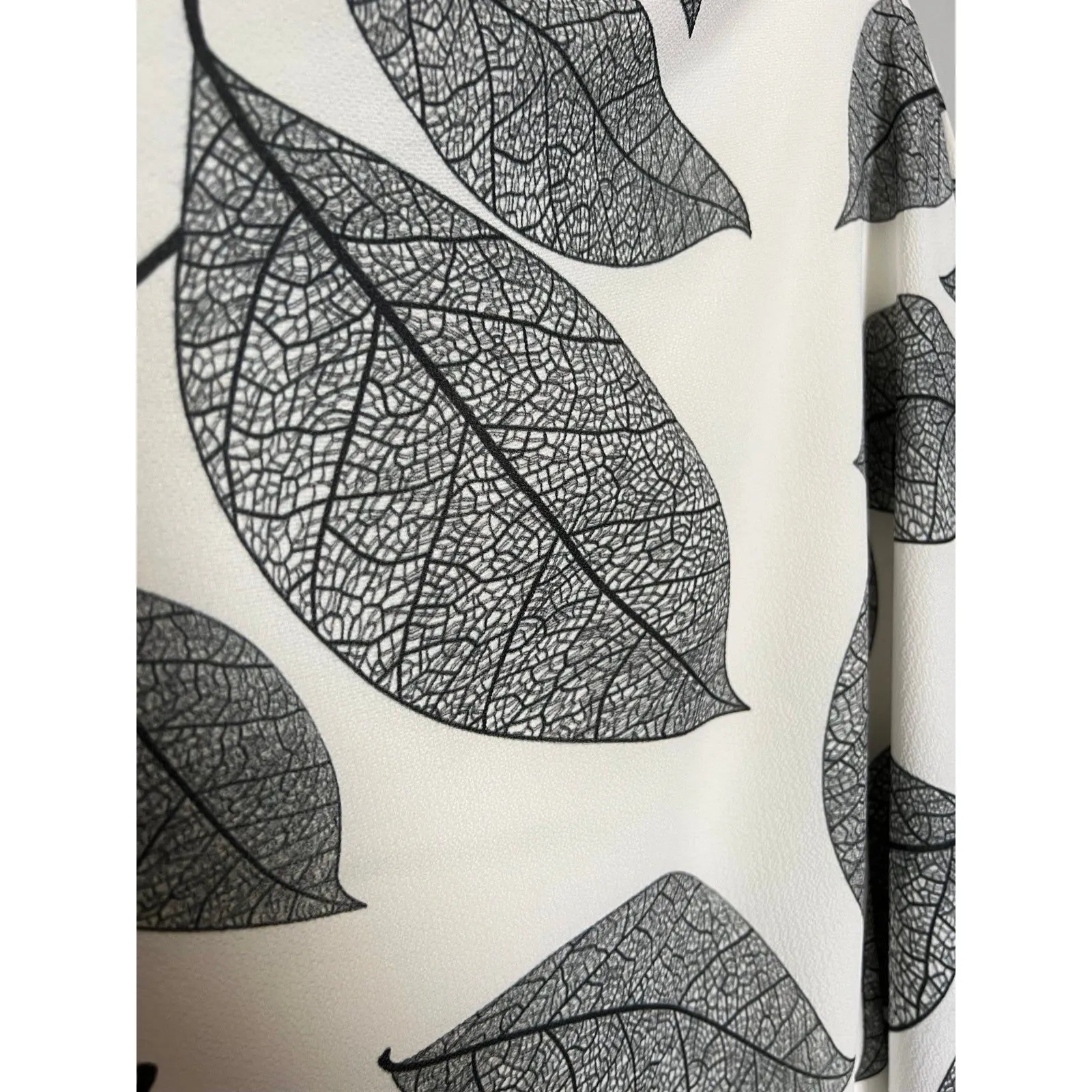 Nina Murati batwing shawl top leaf print size S/M‎ White - Image 6