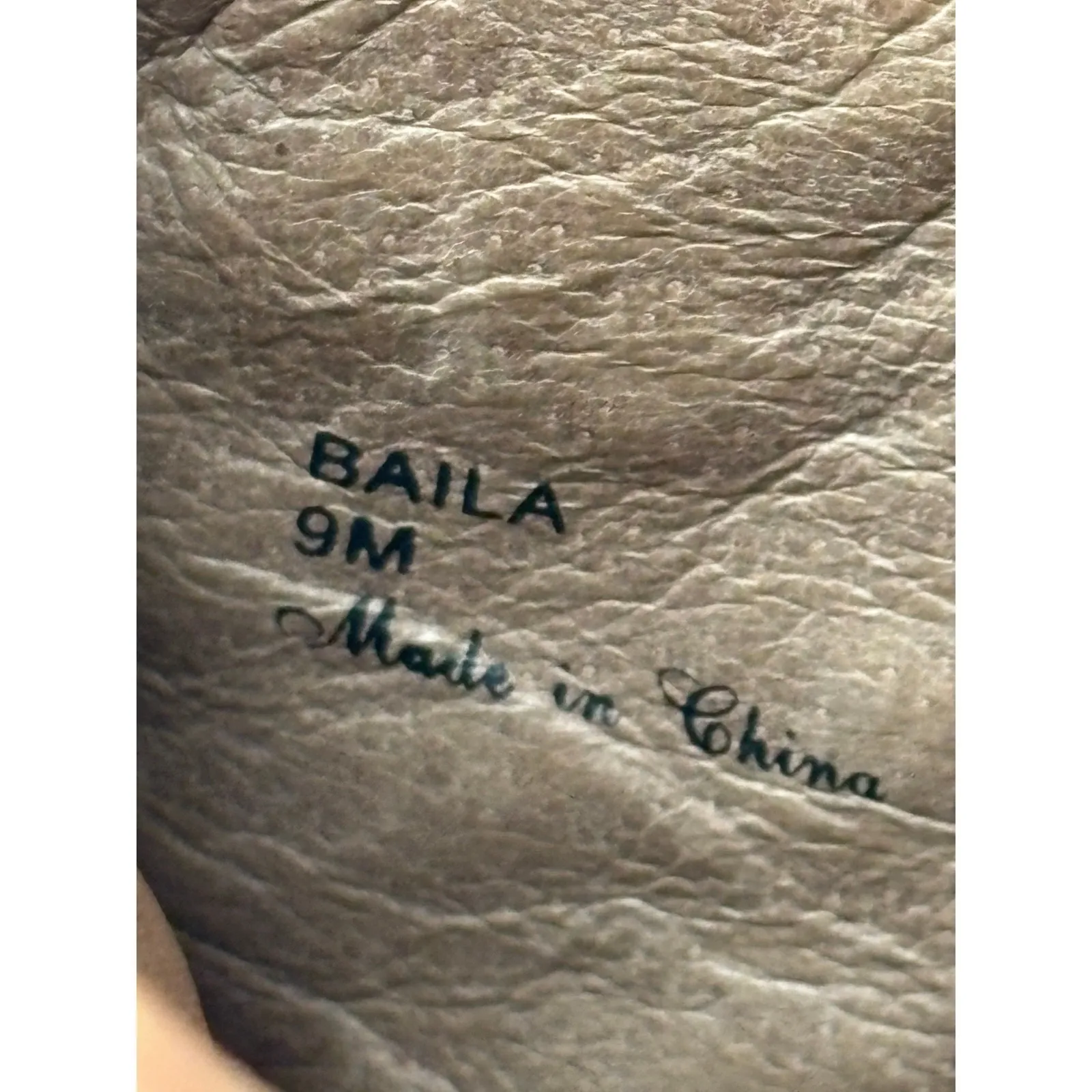 Donald J Pliner Womens Baila Burgundy Leather Star Studded Edgy Ankle Boots 9M Purple Size 9 - Image 5