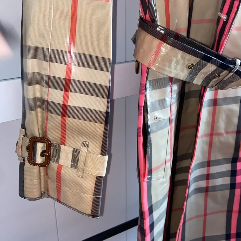 Runway laminated trench coat. US 4 - Image 5