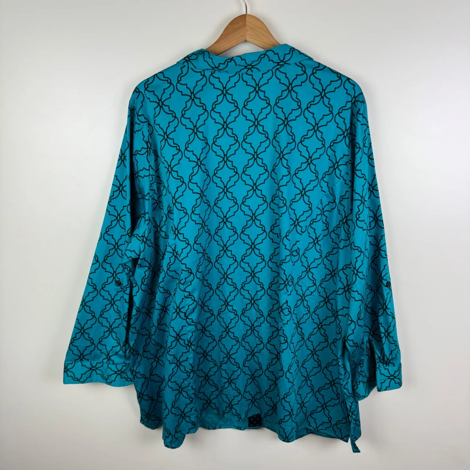 Catherines Womens Geometric Print Button Down Shirt Size 3X Office‎ Casual Comfy - Image 4