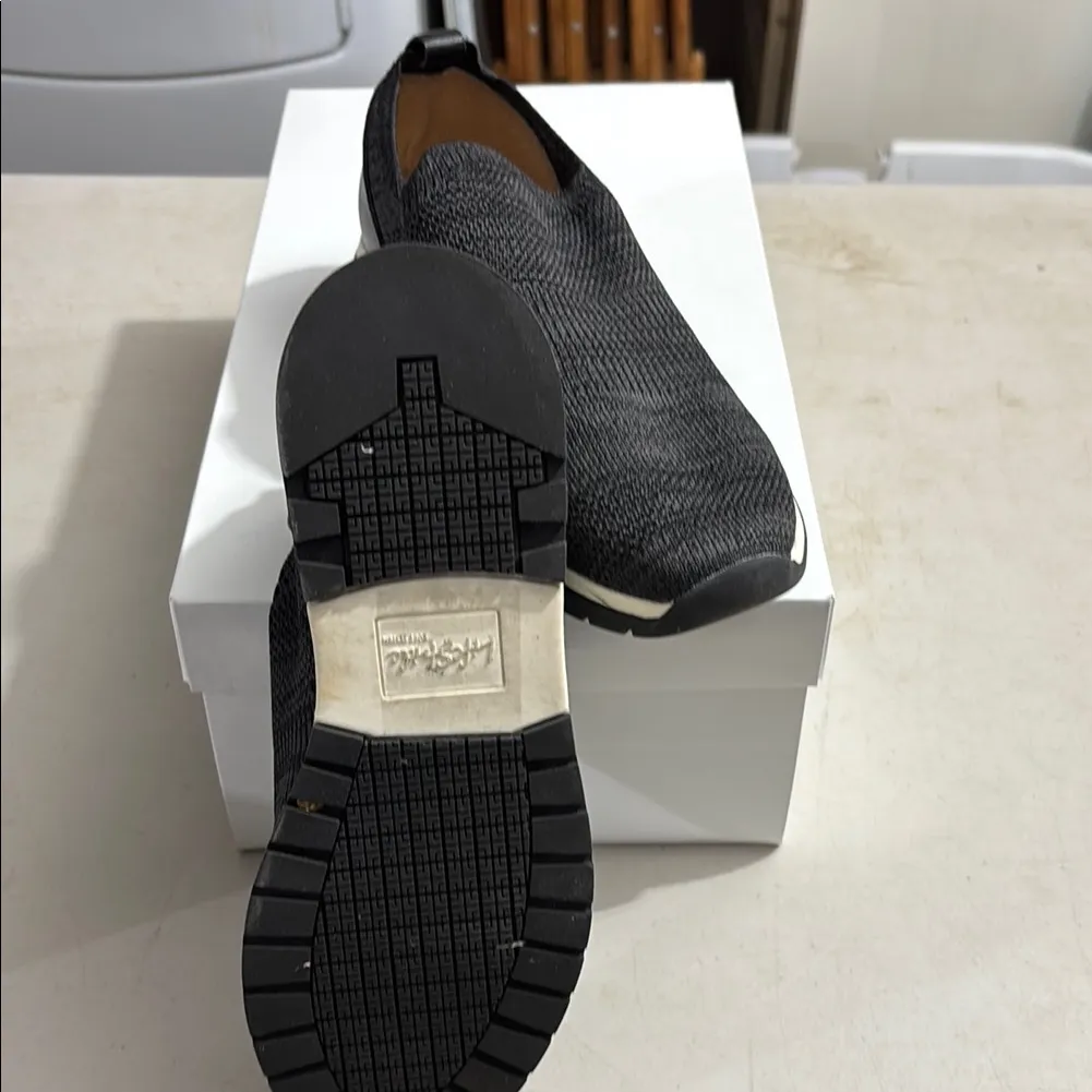 LIFESTRIDE Women's Hailey Knit Sneaker Slip-on Shoes Black Size 8M - Image 3