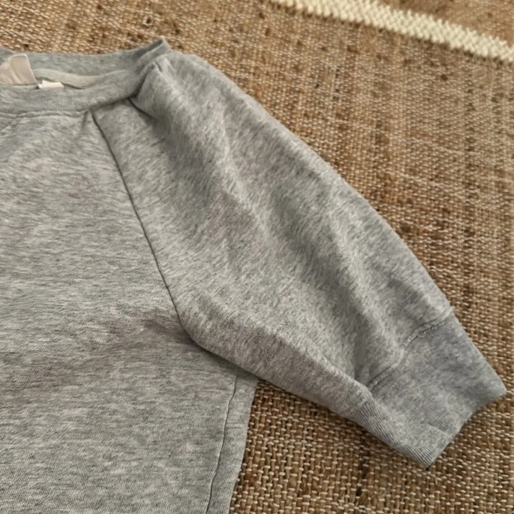 **LAST CALL** Gap Sweatshirt Dress Women XS Gray Short Puff Sleeve Banded Hem - Image 4