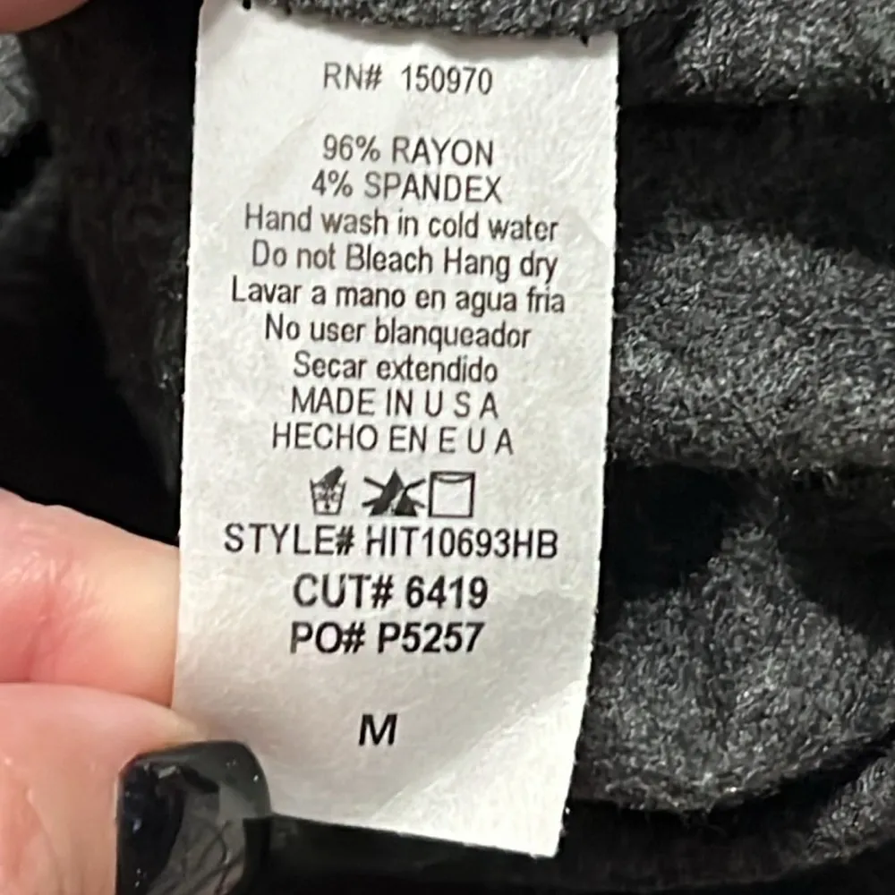 Hummingbird size medium lightning bolt pullover gray long sleeve lightweight top - Image 8