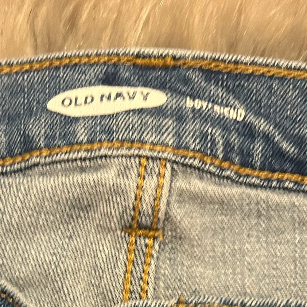 Old Navy Mid Boyfriend Capri Raw Hem Jeans Blue SIZE 16 - Image 4