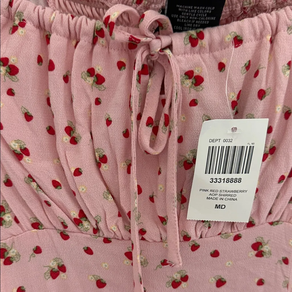 Pink strawberry 🍓 print Maxi Dress Size M - Image 4