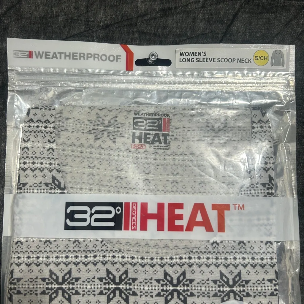 32Degrees Heat Women ThermalLong Sleeve Scoop Neck TopGray Snowflake Small(A233) - Image 4