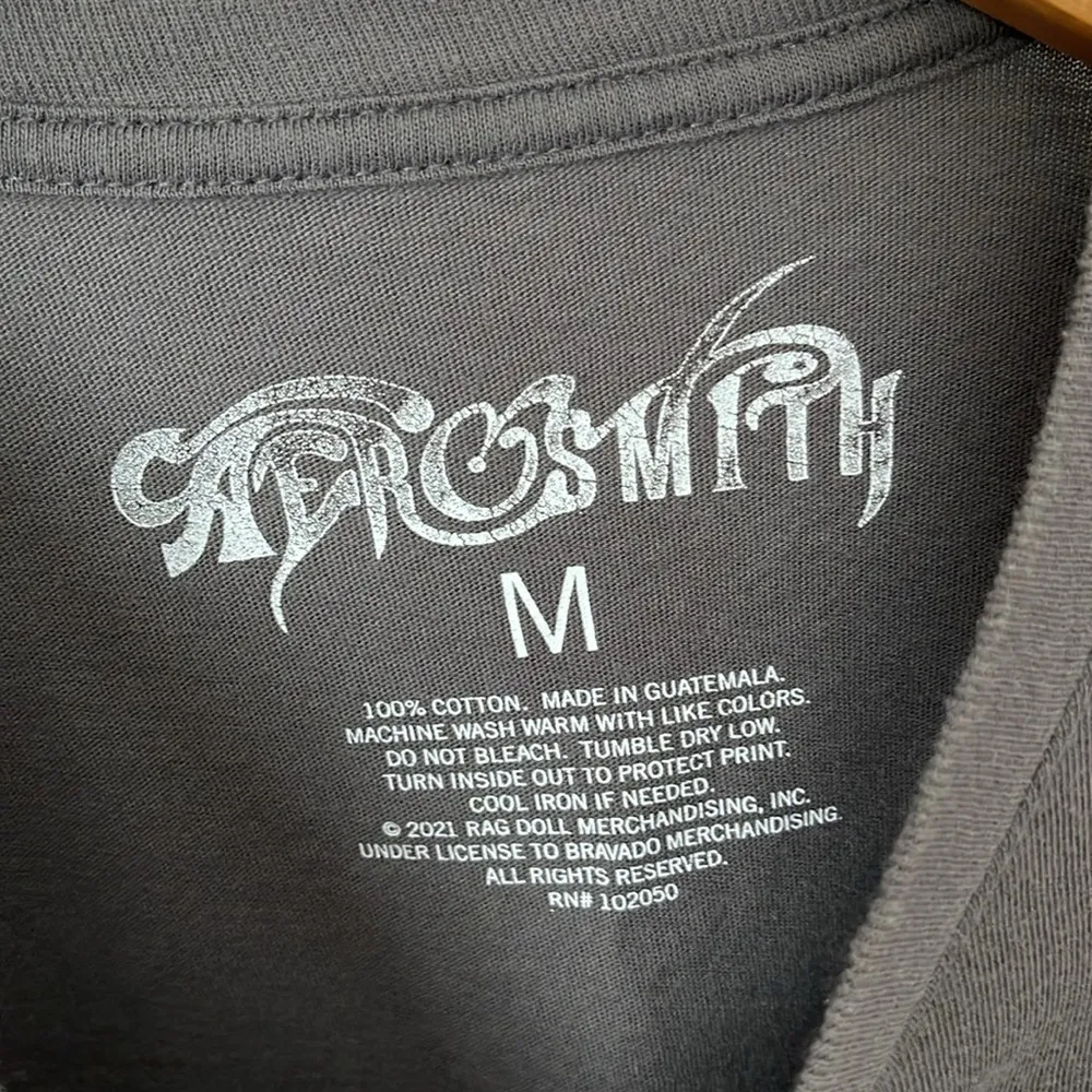 Aerosmith get your wings U.S. tour ‘74 graphic band tee M - Image 2