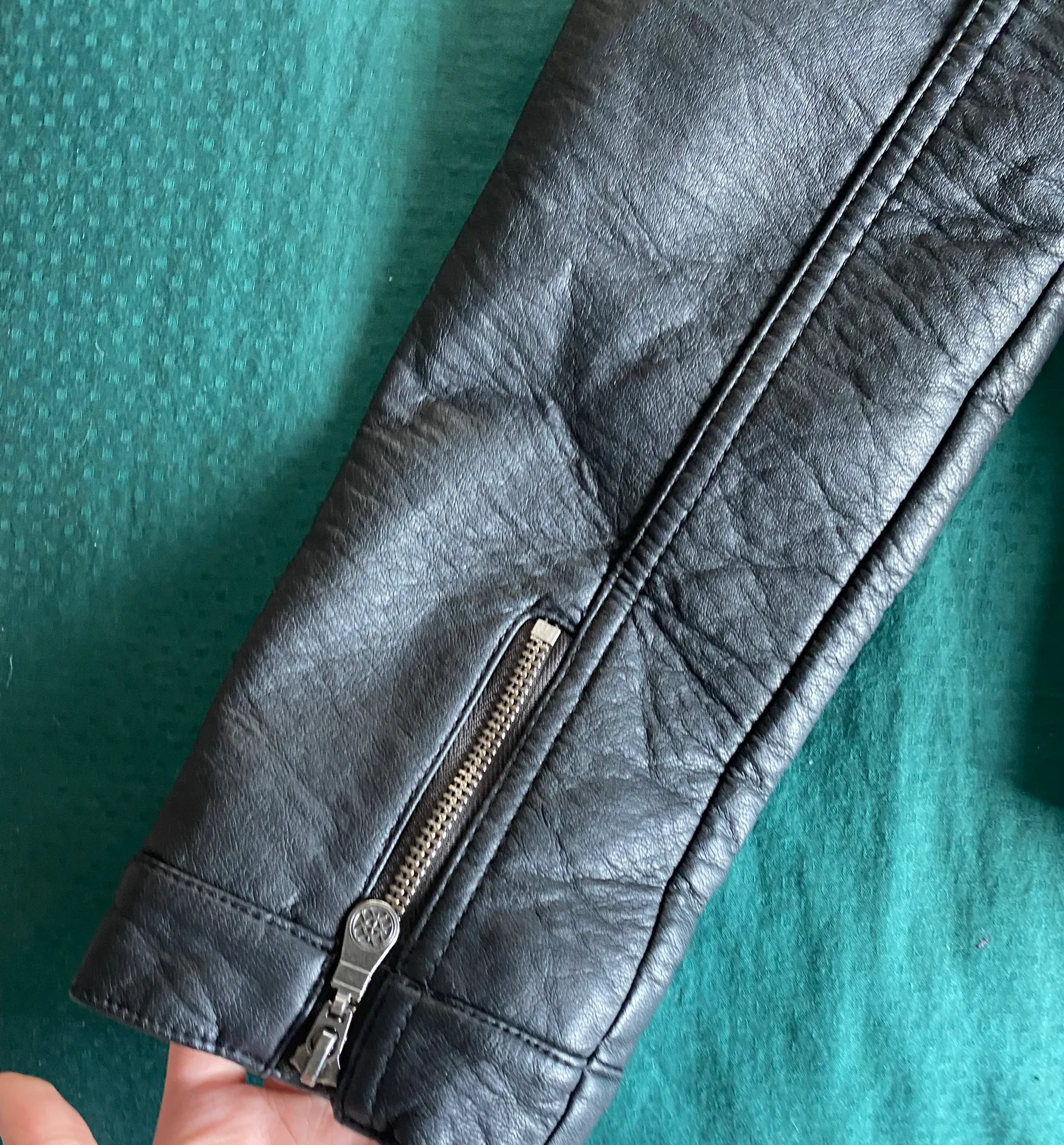 leather jacket - Image 2