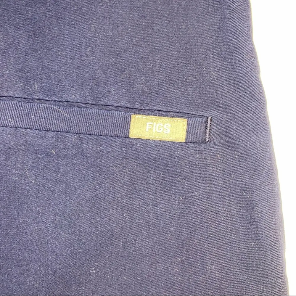 FIGS Casma Navy V-Neck Short Sleeve Scrub Top XS - Image 5