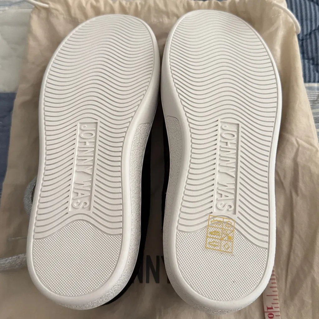 Johnny Was Black Leopard Floral Sneaker New Size 8 - Image 4