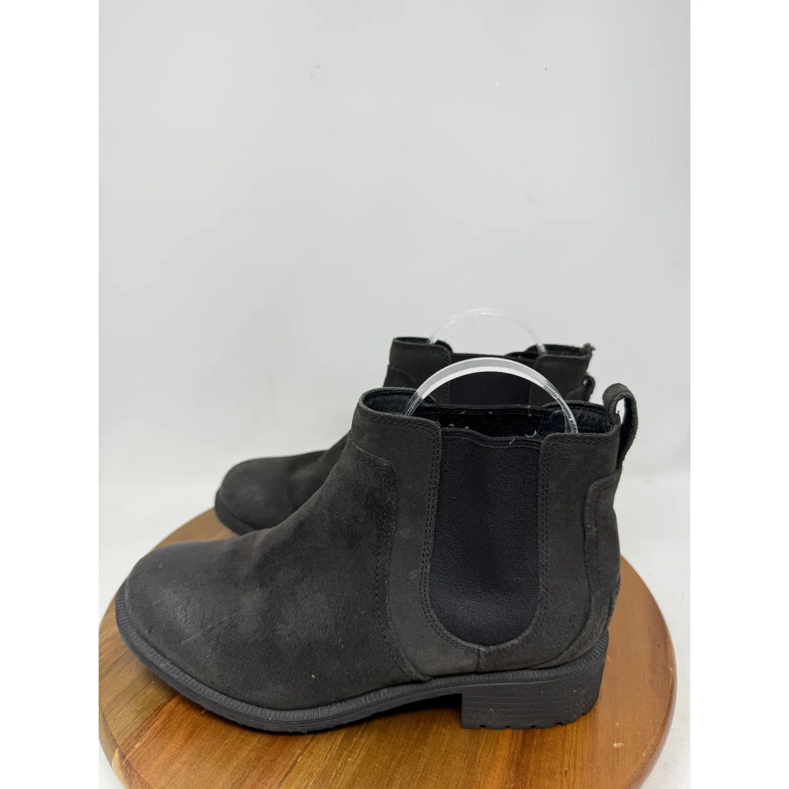 UGG Chelsea Boots Suede Ankle Pull On Lug Sole Casual Black Size 7 - Image 7