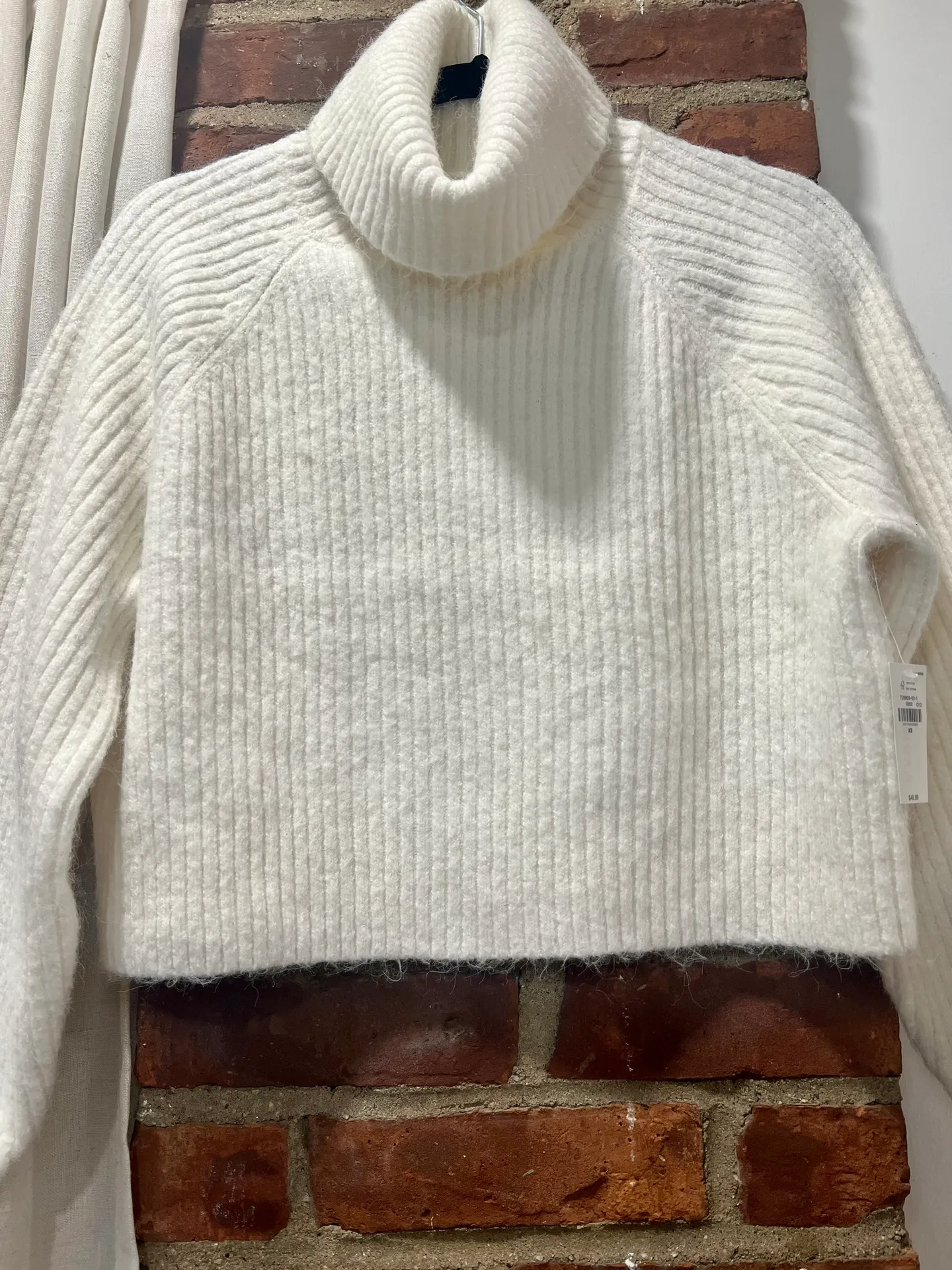 NWT  Gap Cropped Shaker-Stitch Turtleneck Sweater - Image 4