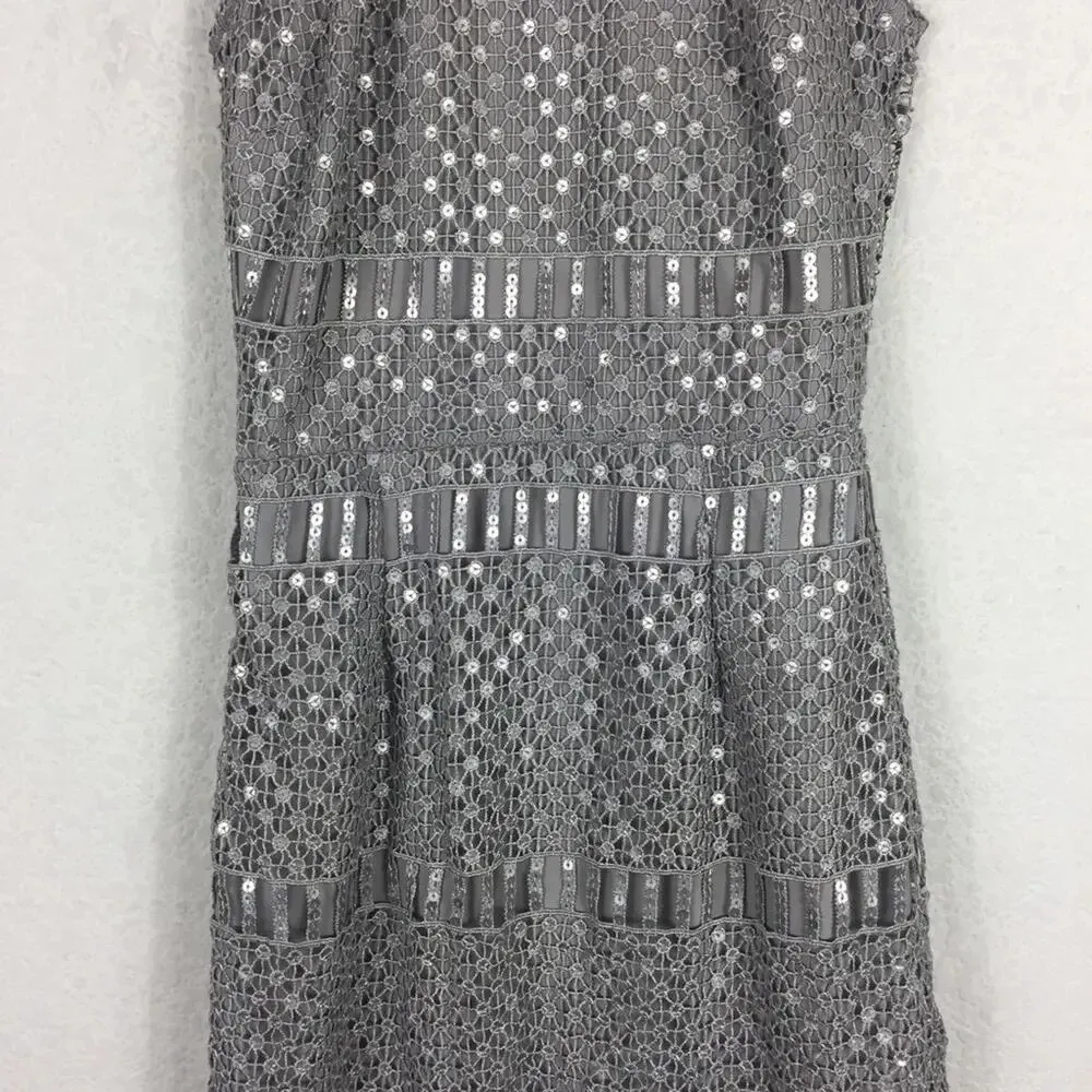 Saylor Silver Illusion Netted Sequin Sheath Knee Length Dress Small - Image 9
