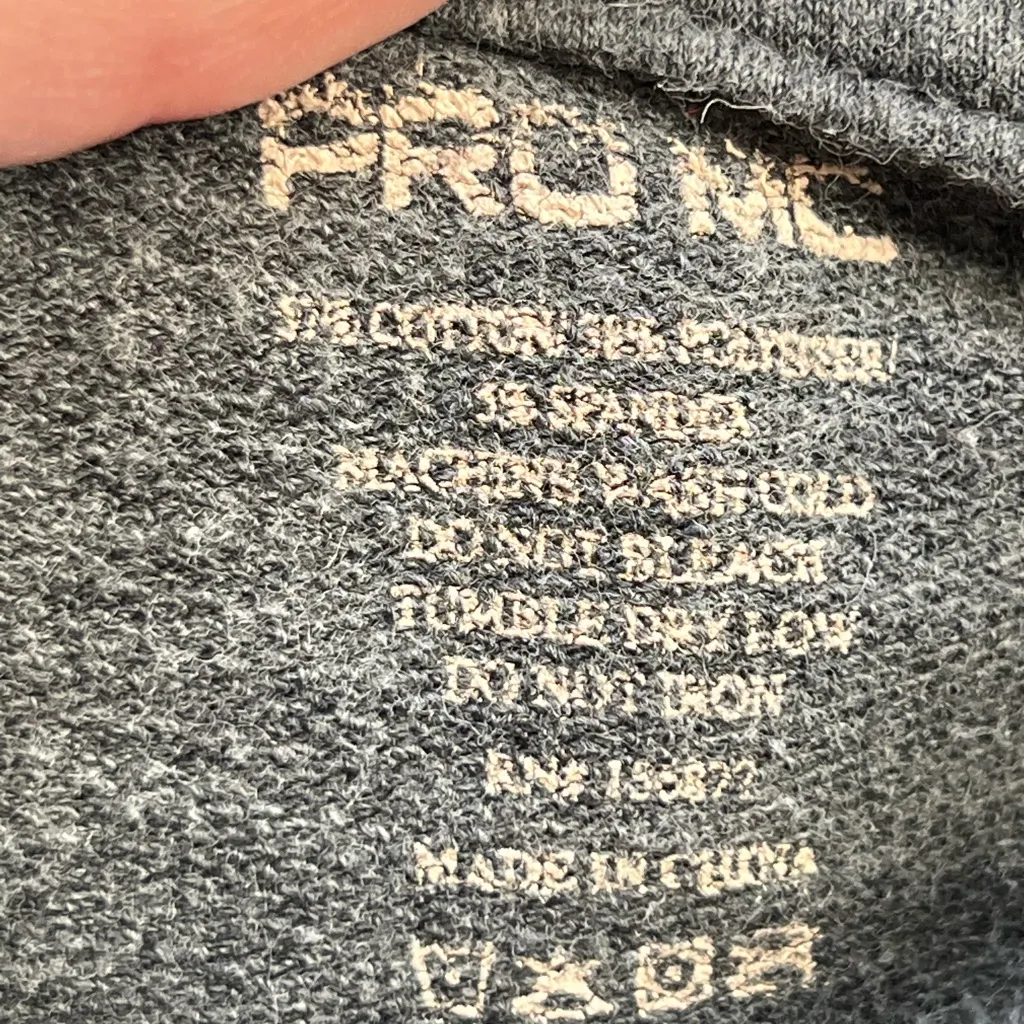 Black & gray hoodie sweatshirt bundle lot size xs zip up Athliesure loungewear - Image 7