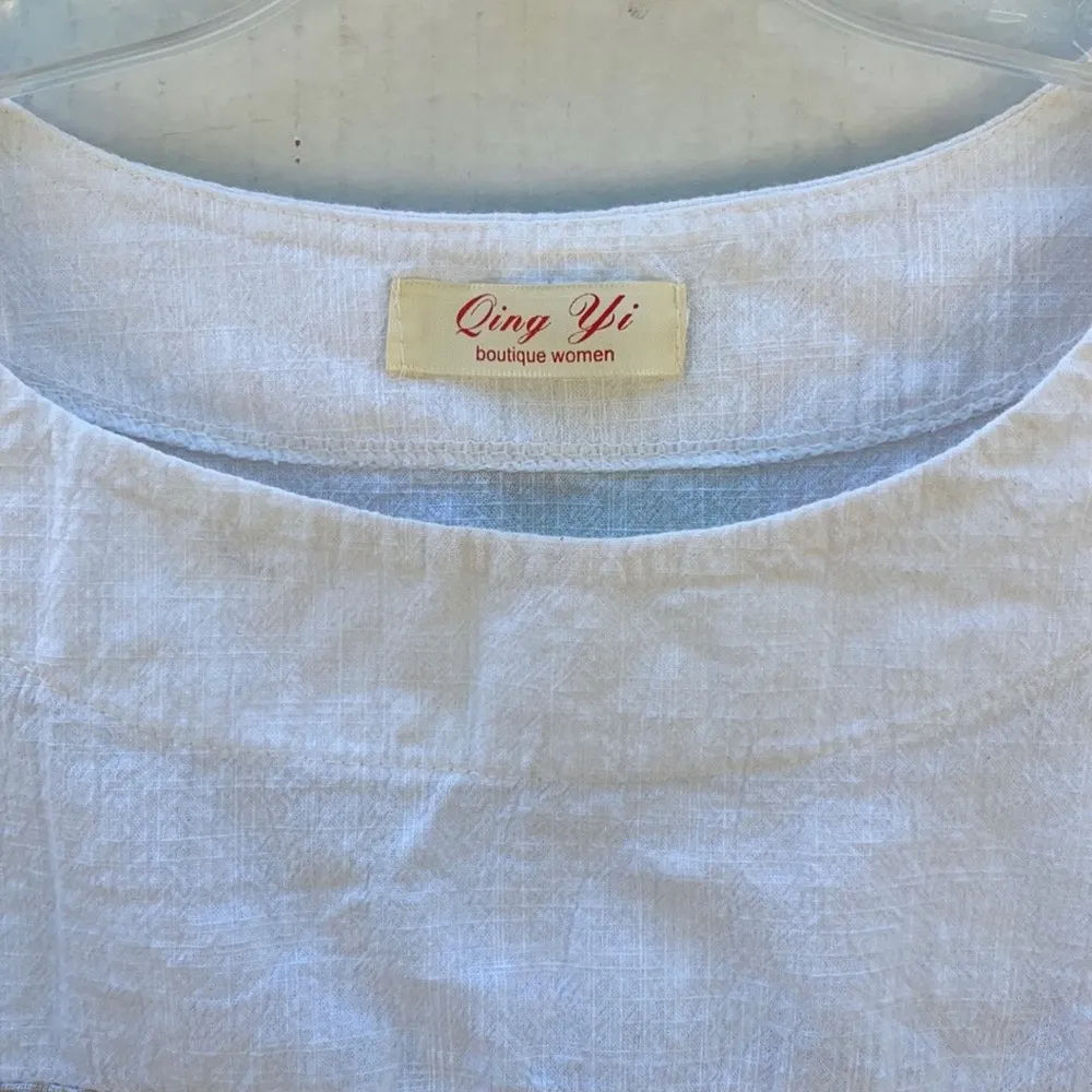 Qing Yi Womens size Medium unique short sleeve colorful women dancing blouse - Image 9