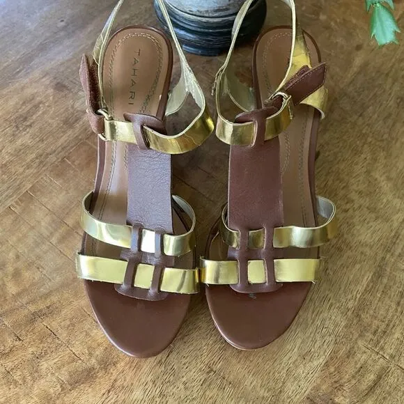 Free with purchase TAHARI Wedges - Image 2