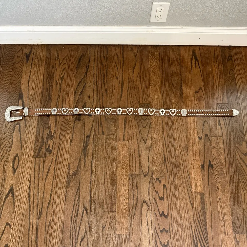 Nocona Leather Rhinestone, Hearts, Cross‎ Western Belt Size Large EUC Bling Brown - Image 3