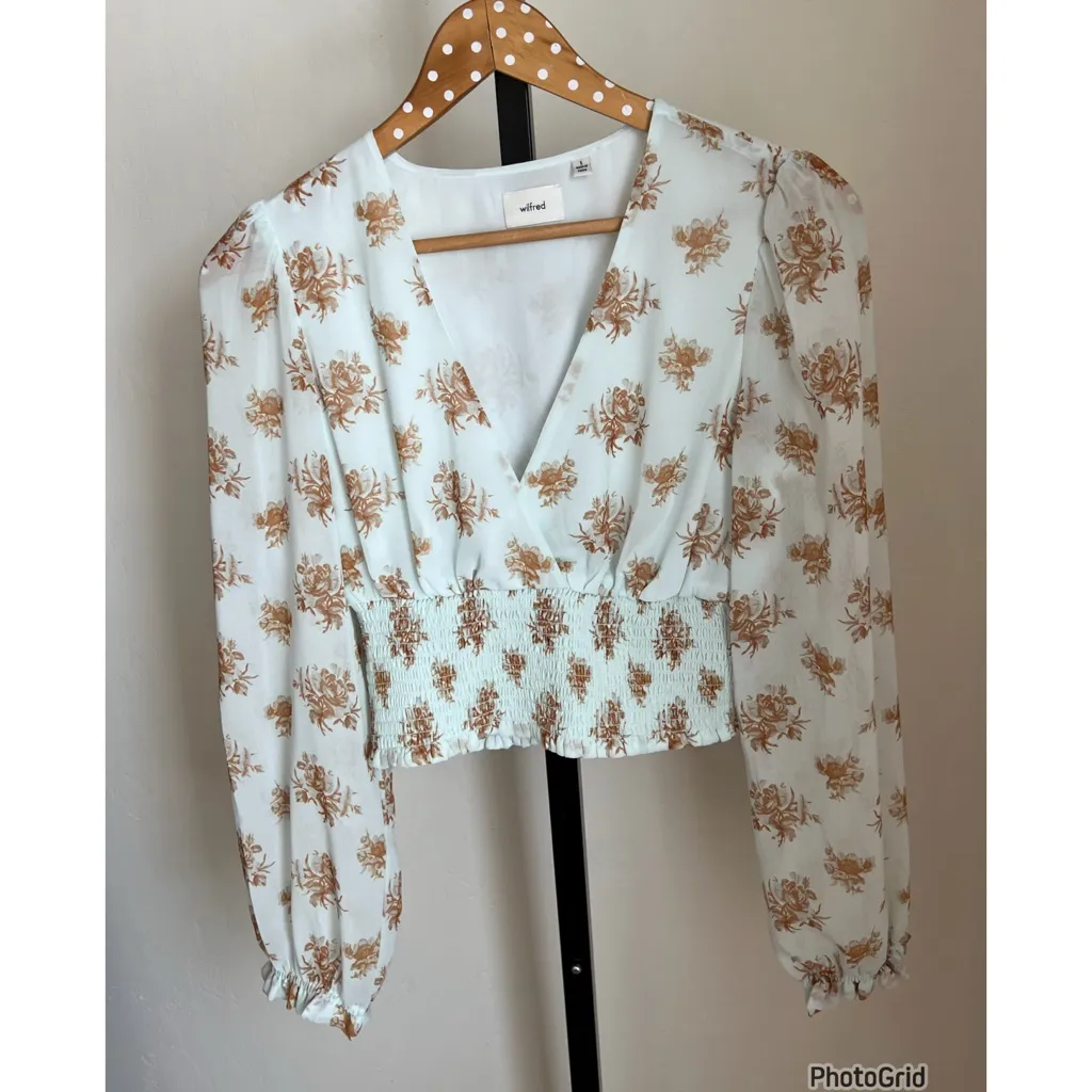 Aritzia Wistful Patterned Blouse Small - Image 2