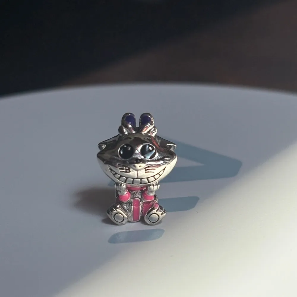 Exquisite Sterling Silver Cat Charm - Image 5