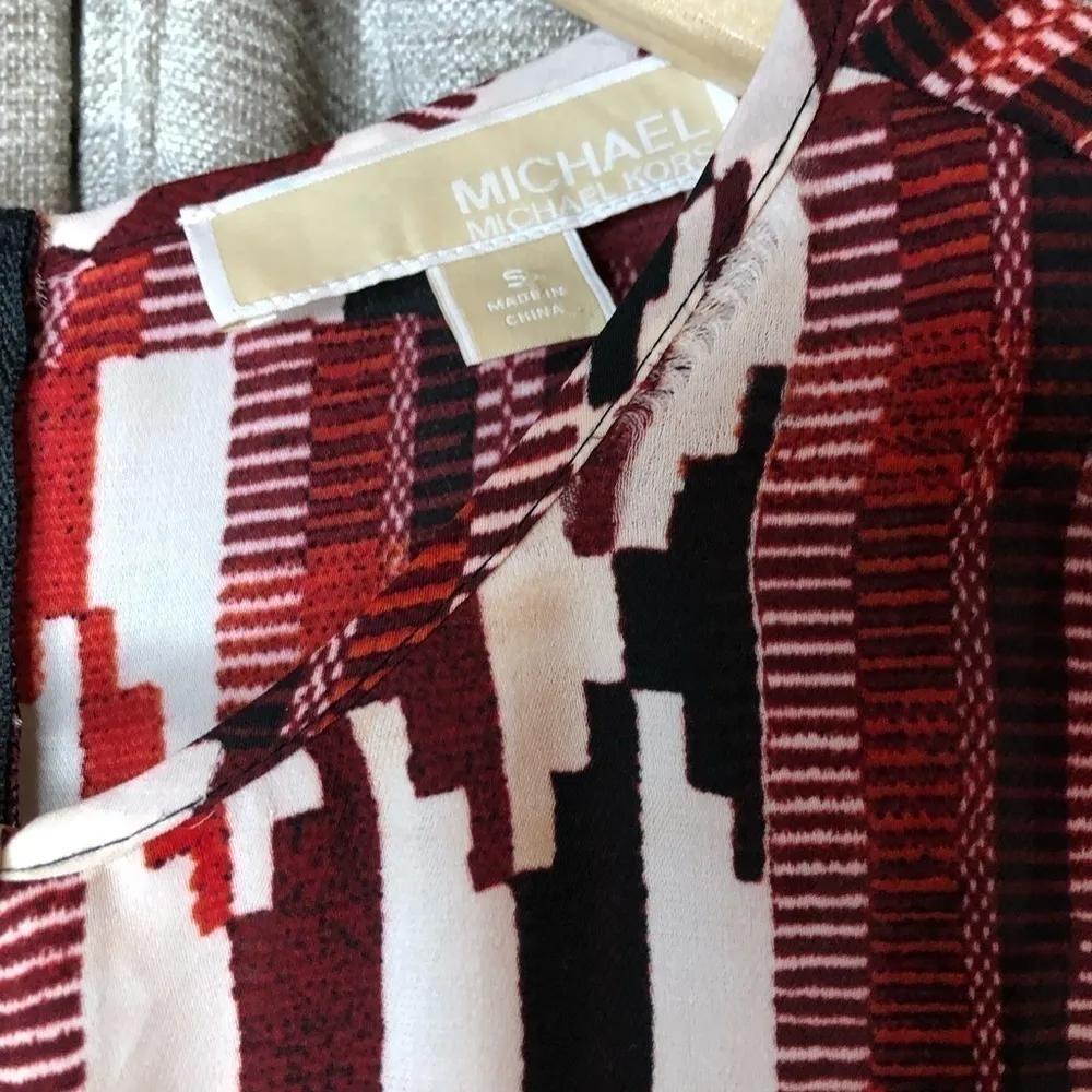 Michael Michael Kors Red & Cream Southwestern Print Sheer Short Sleeve Top Small - Image 3