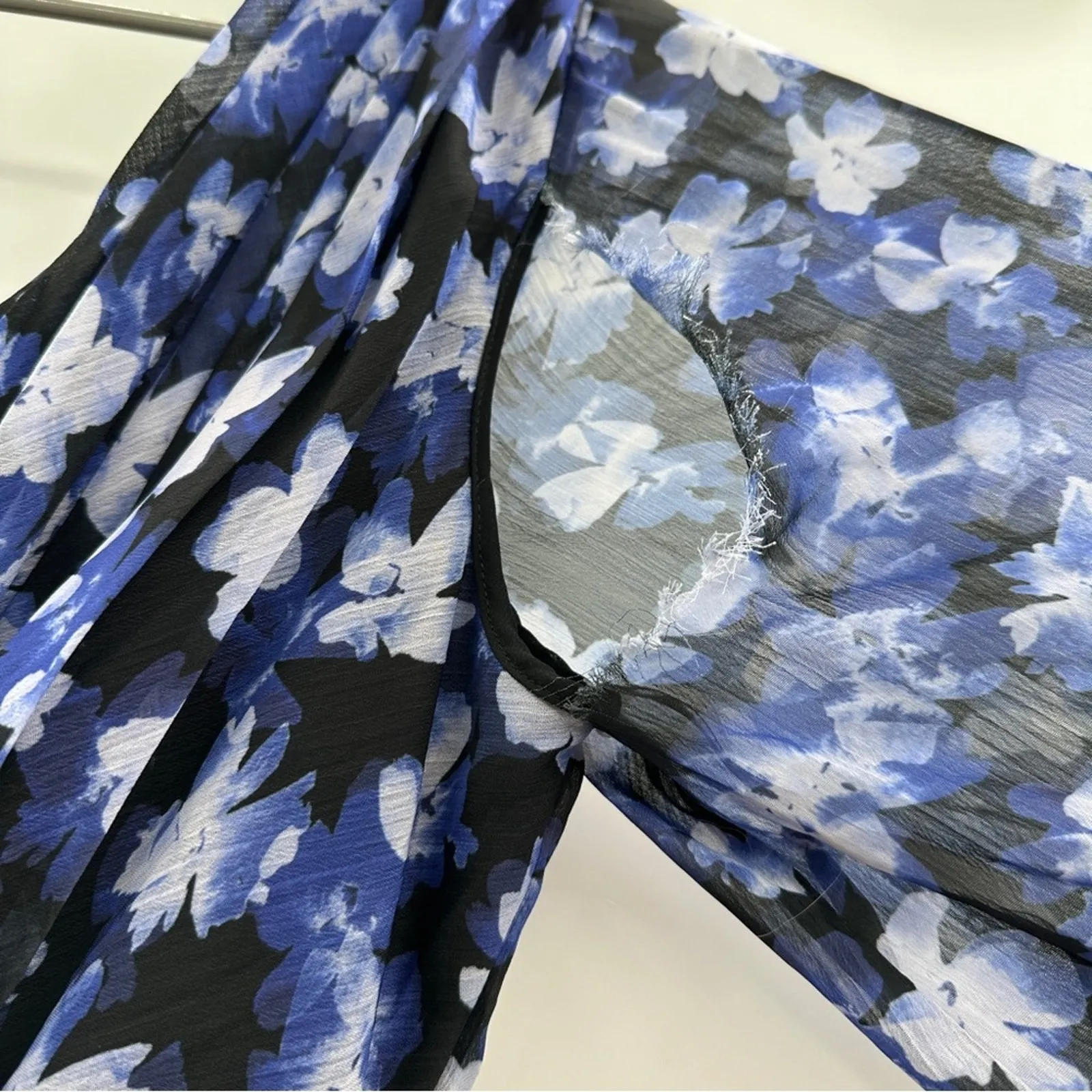 RTR ML Monique Lhuillier Melanie Black White & Blue Floral Maxi Dress Sz 10 - Image 9