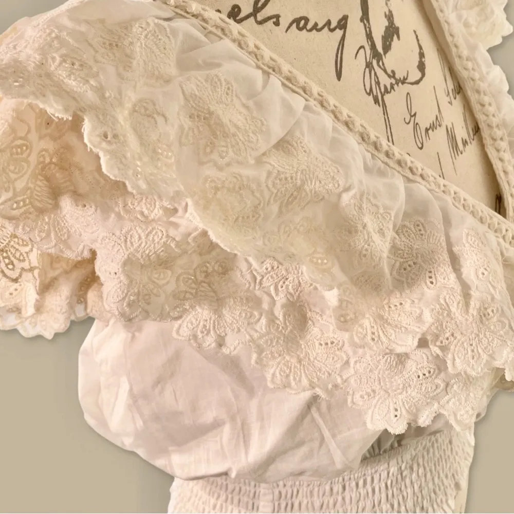 Jennifer & Grace Beige Eyelet Lace Ruffle V Neck Blouse - S - Image 8