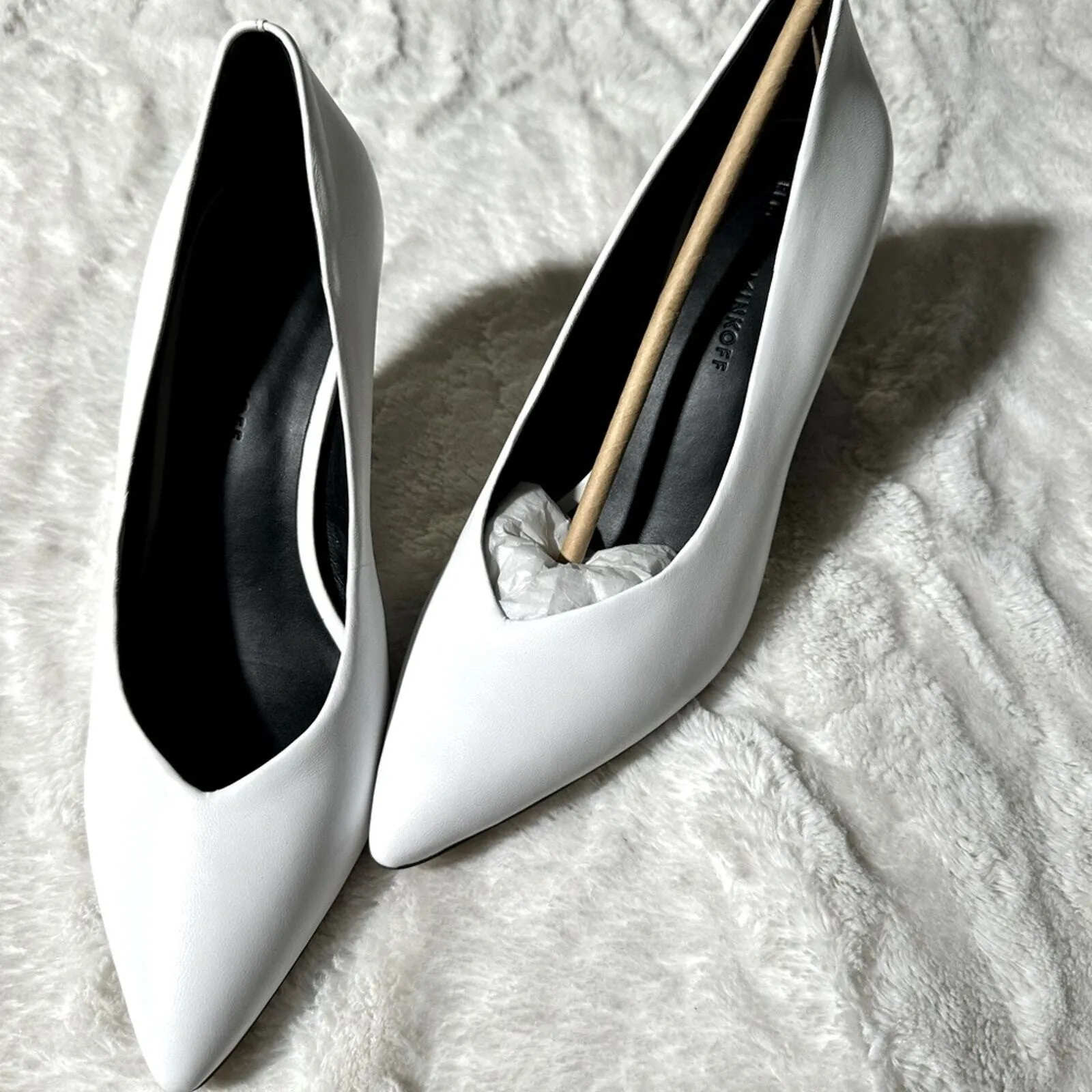 Rebecca Minkoff Size 8 Zuria White Leather Black Heel Neutral Classic Heritage - Image 3