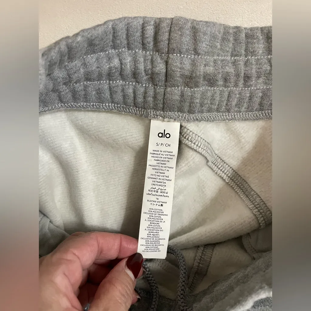 ALO Yoga NWOT Make Waves Sweatpants Joggers Athletic Heathered Grey Tonal Size S - Image 13