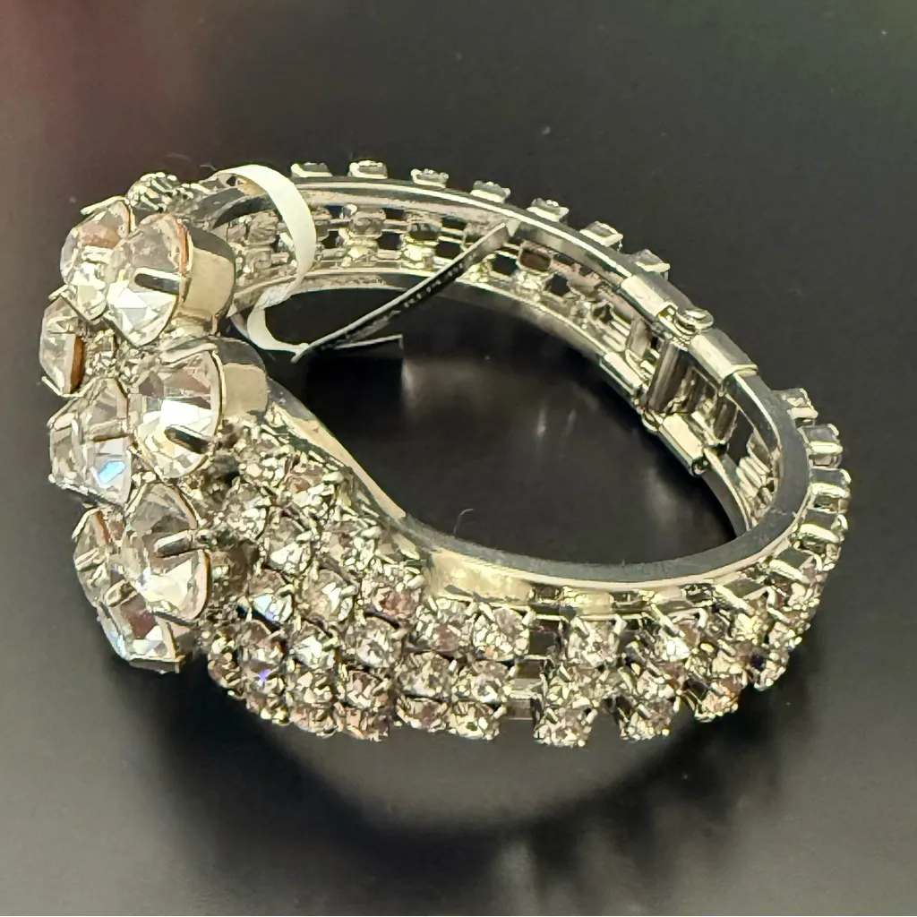 BANANA REPUBLIC Silver-tone Pave Rhinestones Flower Hinged Bangle Bracelet - Image 3