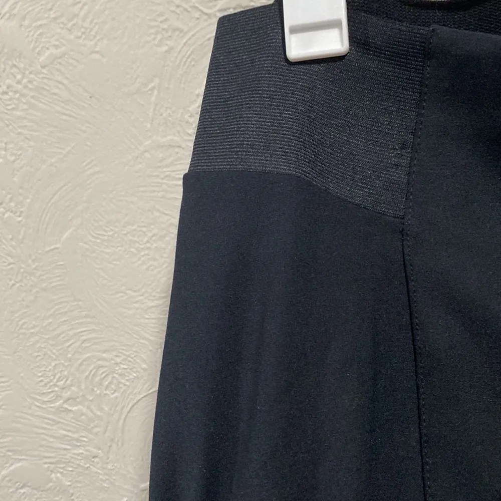 A Pea in the Pod Womens Black Maternity Pants Size Medium - Image 3