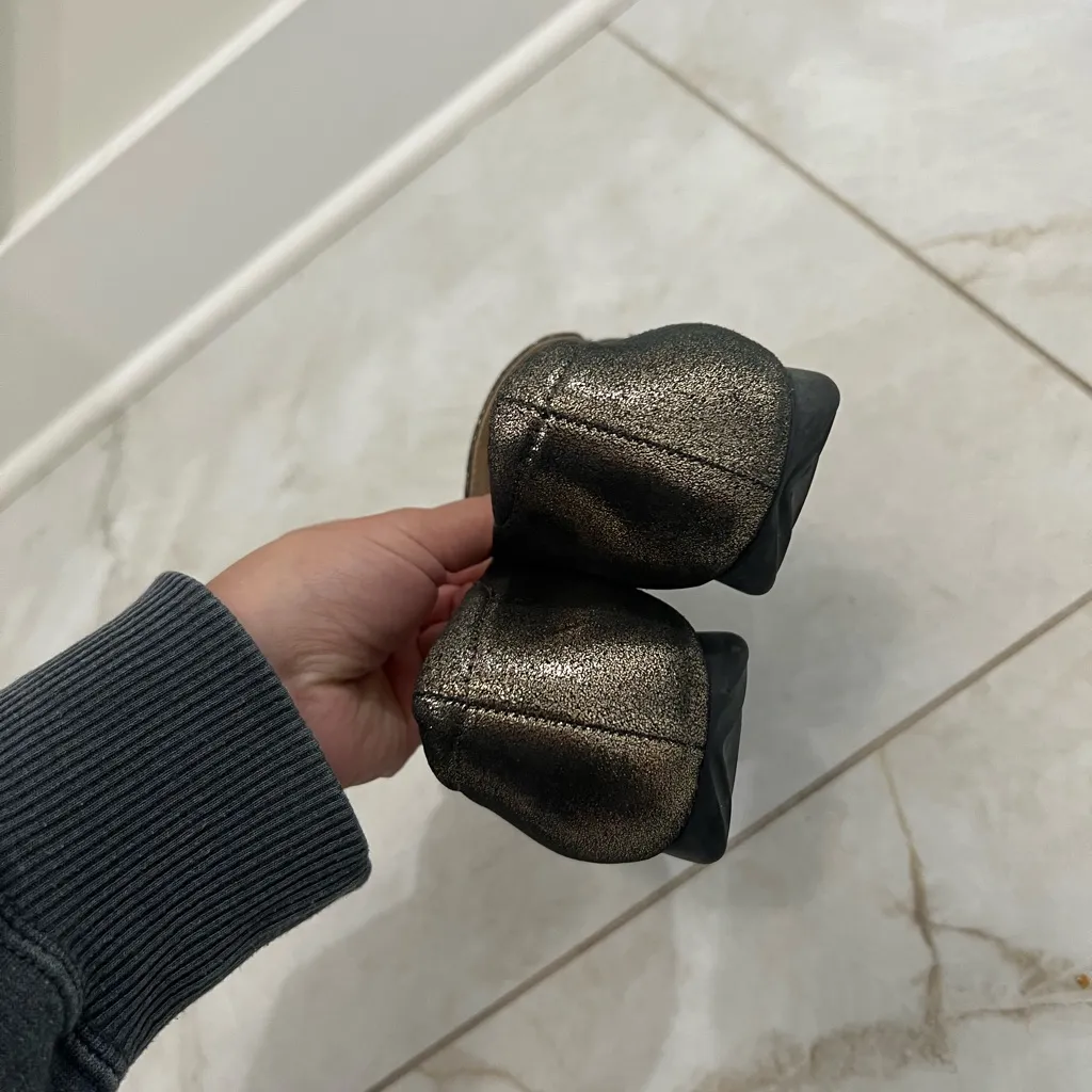 Karl Lagerfeld Gold Quigley Loafers Size 6 US - Image 5