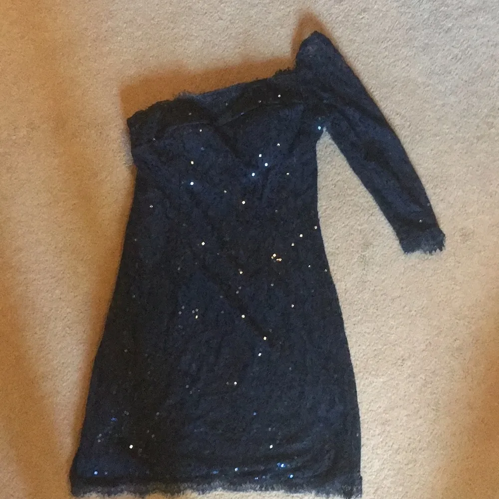 Jessica Simpson navy one shoulder lace sequins cocktail party dress! - Image 4